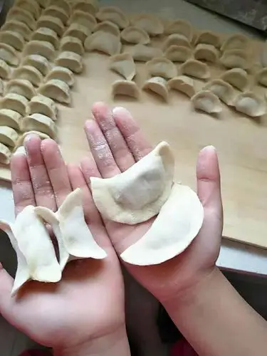 做完作业在家帮妈妈包饺子丰硕成果显示