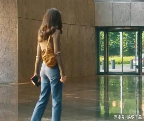 流金岁月:前十集,倪妮的服装堪称时尚范本,学起来!