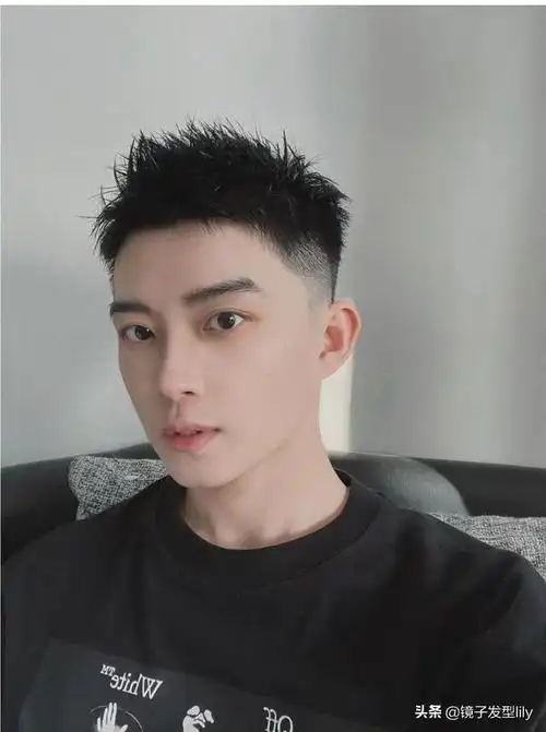 最具人气男士发型来了,剪完真帅气,喜欢请收藏