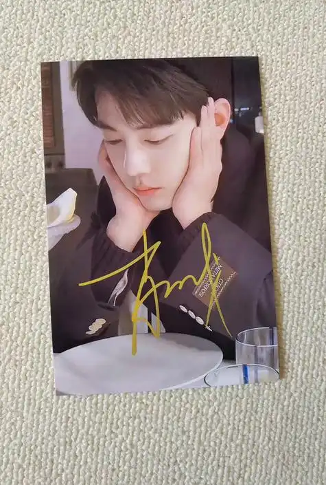 肖战 亲笔签名照 2590 接t.