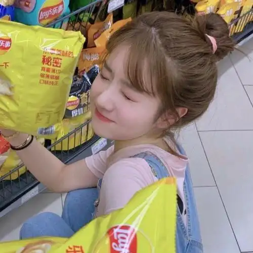 日系清新治愈的qq美女头像两张一组,女生头像图片-回车桌面