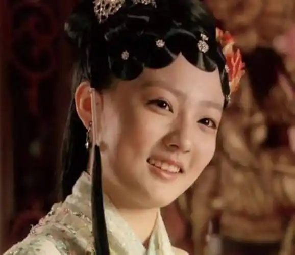 徐璐穿超短裙约会,不料张铭恩突袭公主抱,下秒网友们疯狂截屏!