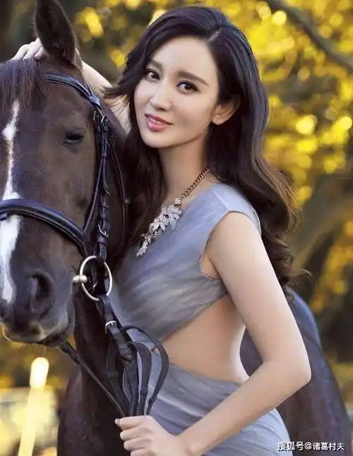 张萌这妹子很实在!能处!_身材_成为了_态度