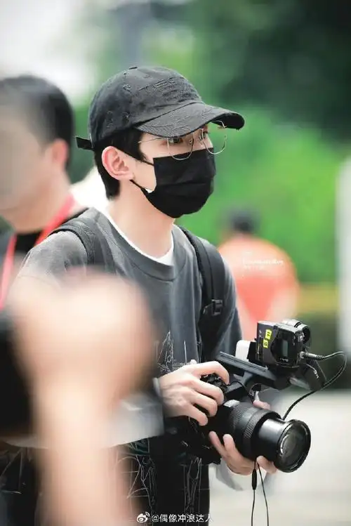王源近距离生图##王源cos摄影师