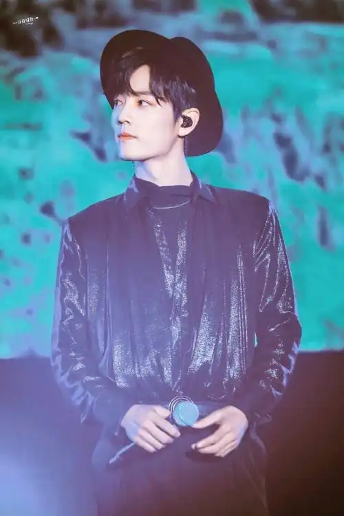 是我的礼帽战永恒的小王子～  @x玖少年团肖战daytoy