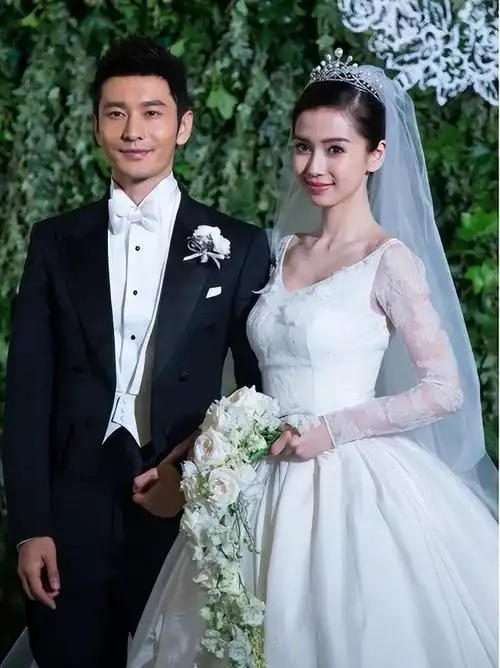 黄晓明说出心里话婚姻并没有带给我幸福杨颖粉丝不太服气