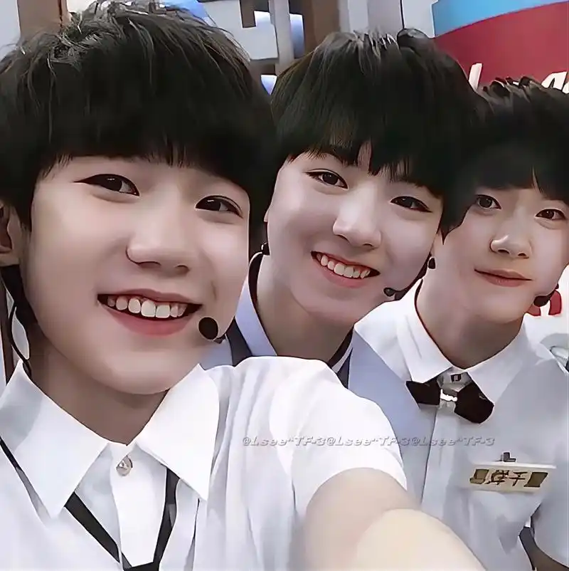 tfboys.好像都在默认 也接受了今年就不会有tfboys - 抖音