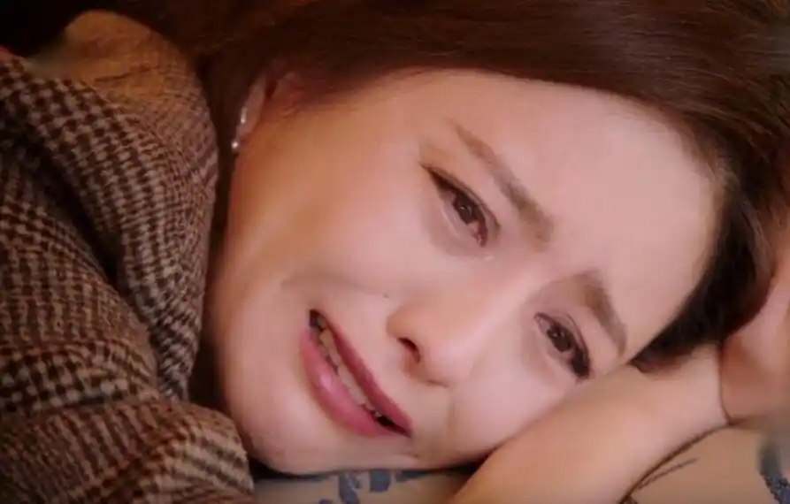 单是一个哭戏,就将很多演员通向"演技派"的这扇门锁死了_佟丽娅