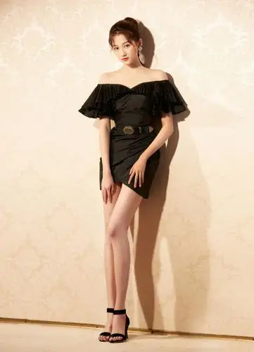 倪妮的美腿白皙成焦点其实娱乐圈中还有好多腿精