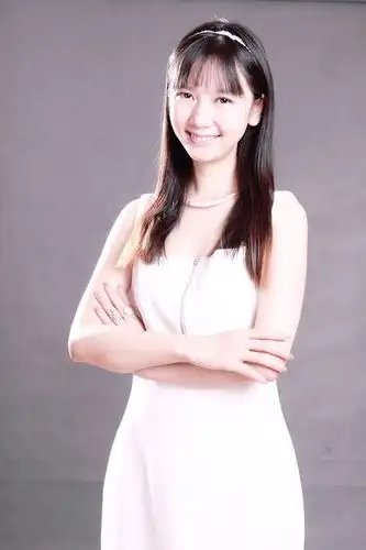 杨莹.jpg