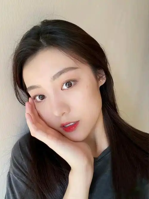 怎样才能保持皮肤水嫩光滑?4个护肤小技巧,看似简单,却很有效