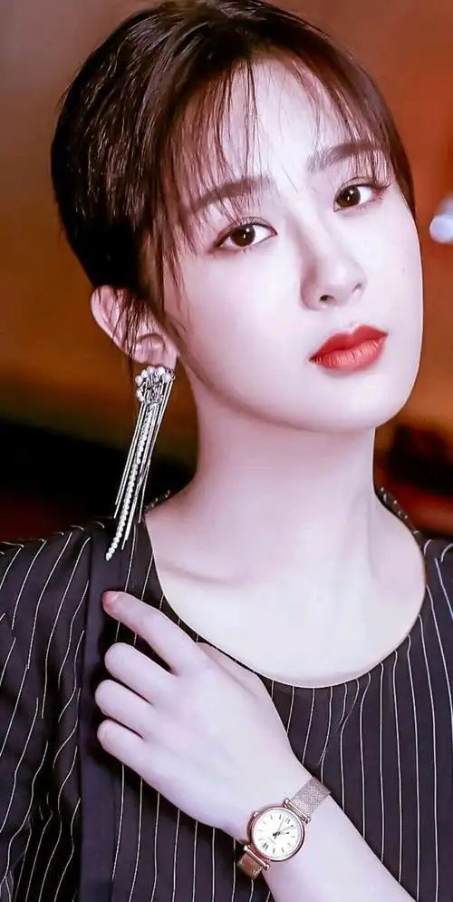 杨紫图片,美貌与智慧并存的实力派演员