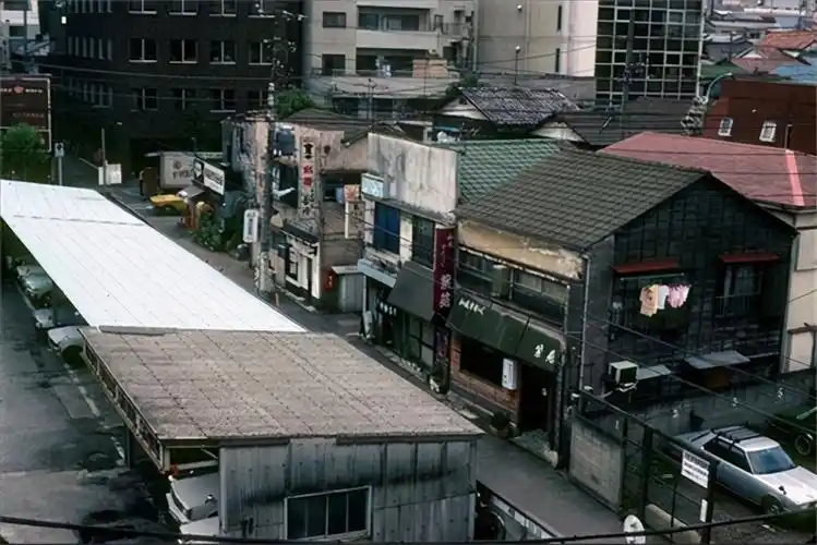 那些在90年代房价巅峰时花巨额贷款买房的日本人如今咋样了