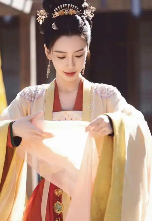 angelababy相思令黄色华服造型##杨颖君绮罗古装造型