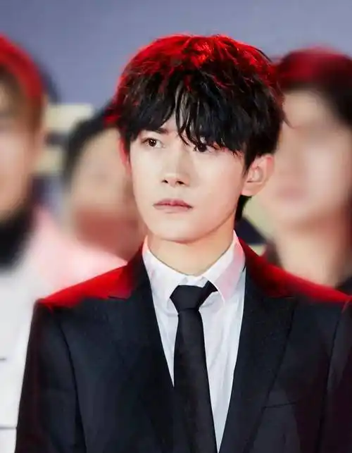 原创原创32位演员合作新作易烊千玺王俊凯周冬雨许魏洲唯独缺他