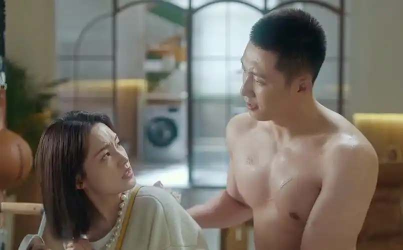 黄景瑜不断在剧集中晒肌.(微博图片)不少网友为了他的肌肉而收看剧集.