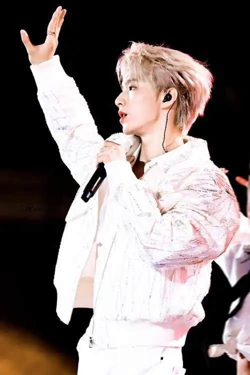 刘耀文理想之途演唱会##刘耀文耀眼的你彩排