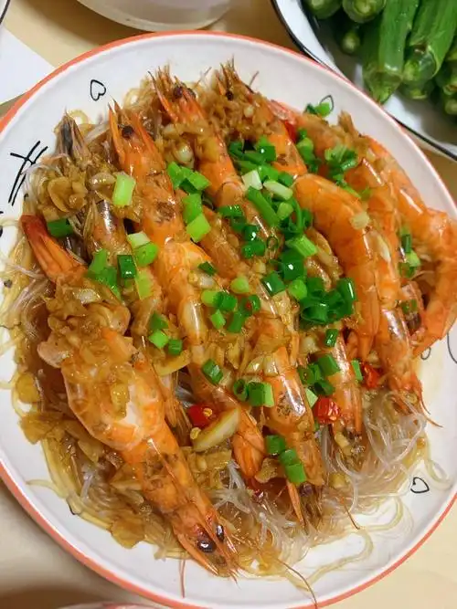 蒜蓉粉丝蒸虾的做法