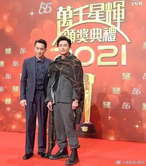 和吴卓羲同框,tvb合体压轴颁奖!黄宗泽担心被误会同性恋