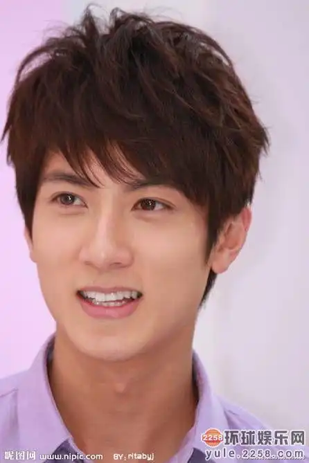 吴尊鹿晗李易峰吴亦凡鼻子最好看的男明星