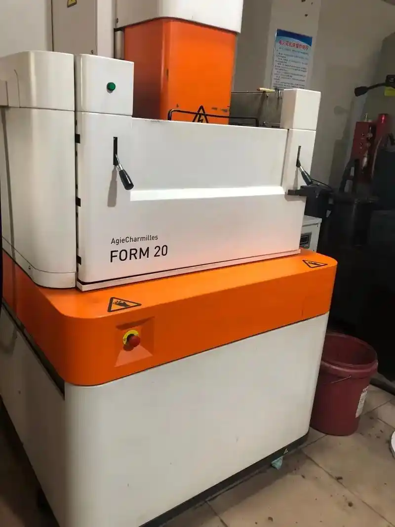 夏米尔form20镜面火花机,工厂在位出售,喜欢的私聊136 - 抖音