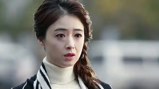 守婚如玉:心机女耀武扬威,找原配宣战,张嘴被怼到哑口无言-影视综视频