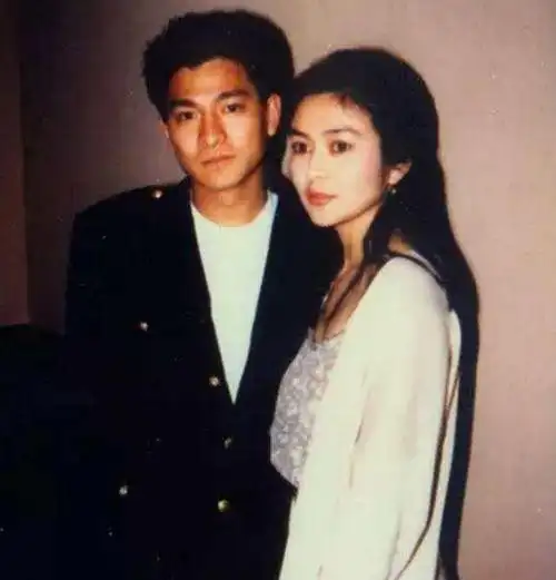 刘德华曾想娶她做老婆, 年轻时倾国倾城, 如今54岁却老成这样