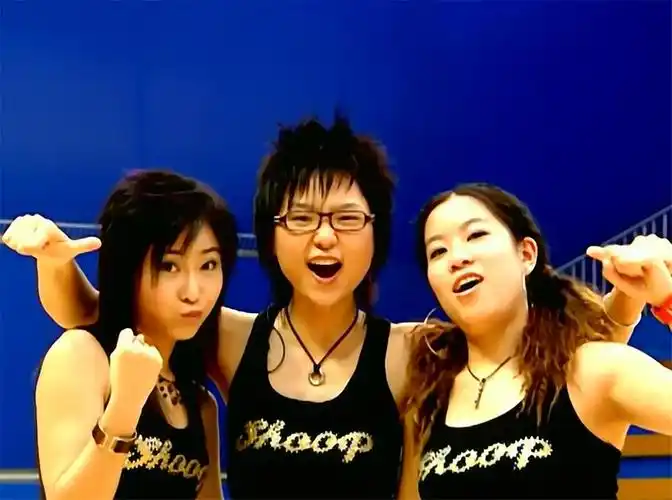 圈9是2016年超级女声的冠军,也是超女比赛首次在网络上举办,不过经过