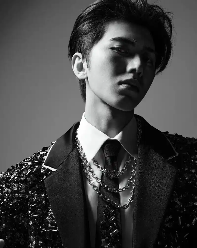 802.#蔡徐坤 #黑白系 #高级感 - 抖音