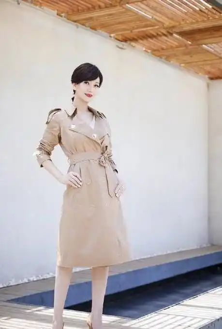 如果你年龄大了,想要穿的时尚,可以来看看赵雅芝的这些日常搭配哦!