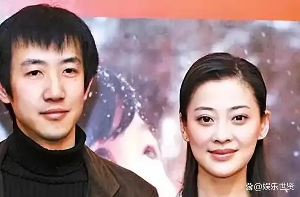 演员梅婷为拍戏中戏退学与前夫离婚后二婚嫁摄影师幸福美满