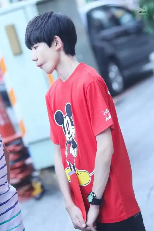 偶像手记 最乖的崽  有没有女友粉  @tfboys-王源王源超话#王源看我们