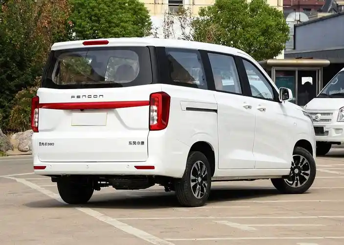 东风风光e380新车型上市,侧滑门,5/7/8座都有,续航350km