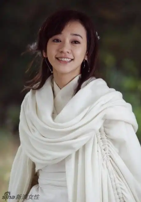 陈意涵18岁旧照清纯性感