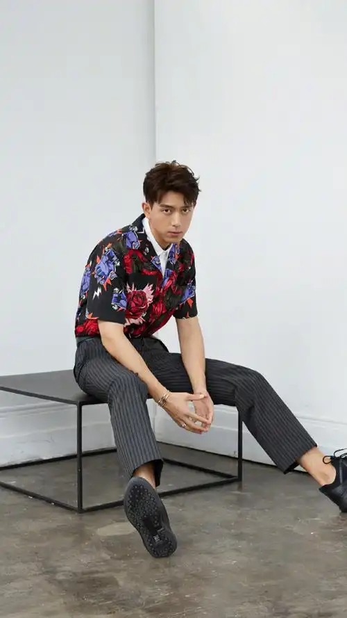 李现超帅写真手机壁纸_明星_手机壁纸下载_美桌网