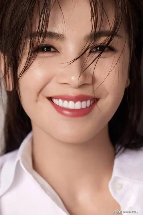 说起刘涛,这位家喻户晓的女演员一直都有着超高的人气,温柔的长相