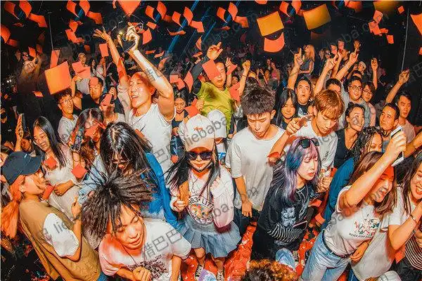 盘点西安网红酒吧排行包间