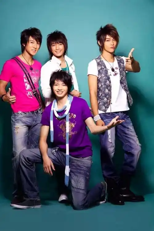 炎亚纶和汪东城合影 网友分不清炎亚纶和汪东城(6)