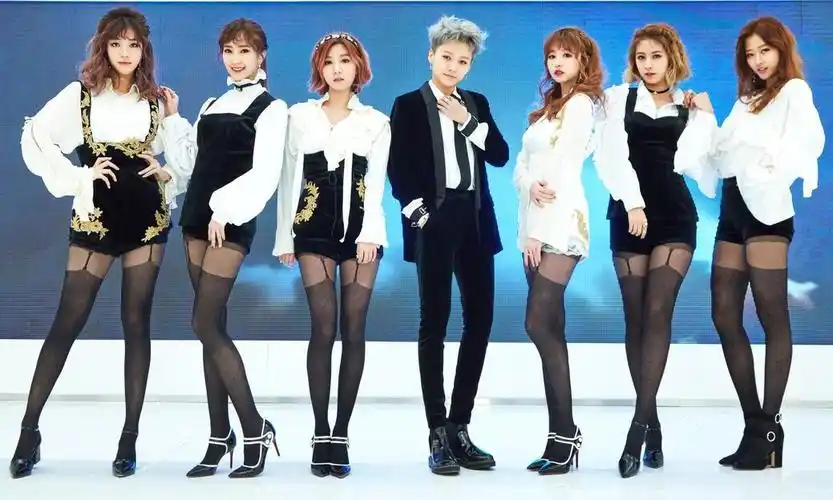 蜜蜂少女队下密封令 亚洲团队全员到齐