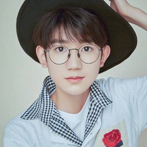 2021新款明星真人可爱王源钻石画tfboys十字绣砖石绣小幅儿童卧室