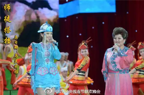 蒙古花乌兰图雅怒放 央视春晚唱响套马杆