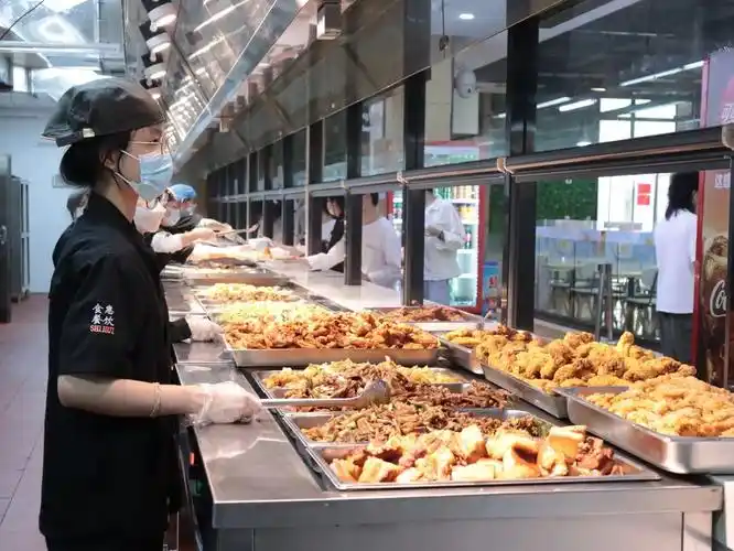 每一刻都是坚守 | 宁师食堂十二时辰-共青团宁德师范学院委员会