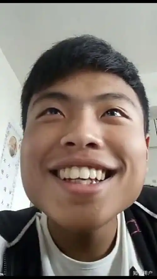 自拍丑,他拍好看是什么体验? - 知乎