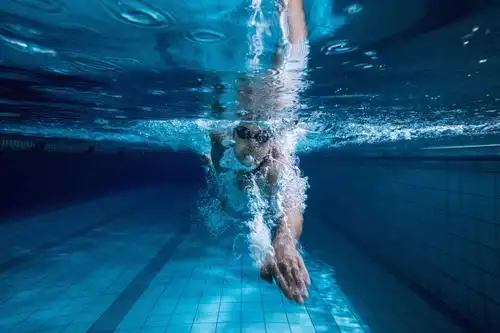 新品 garmin swim 2,水下心率监测到底怎么能帮到游泳的你?