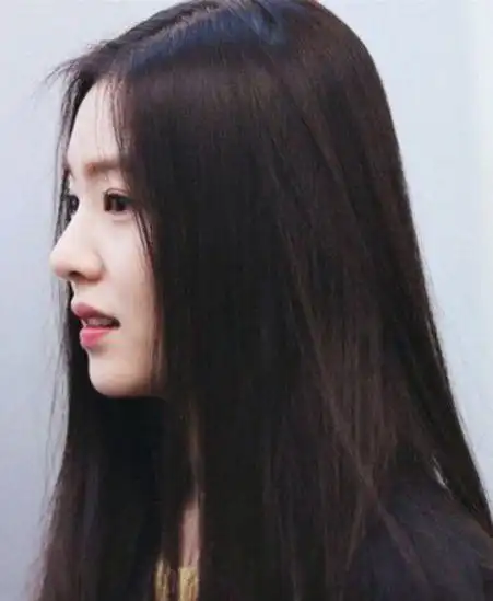 女生气质直发发型