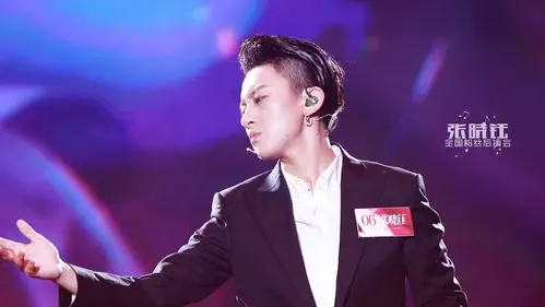 么么哒转发@小丸子_诗颖dawn:#张晓钰. 来自爱钰从不后悔 - 微博