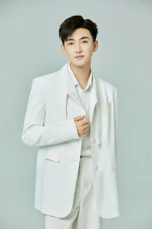 青年演员 刘昱晗