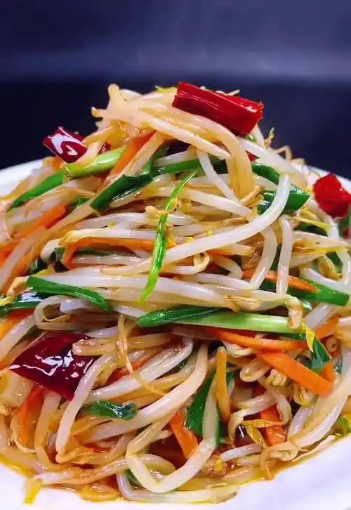 超级下饭又好吃的韭菜豆芽炒韭菜,大人孩子都喜欢!