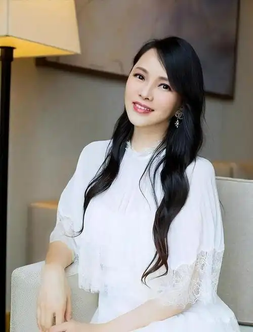 伊能静护发教程(建议50岁左右的女人)(1)