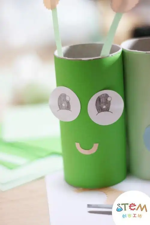 制作漂亮的笔筒——儿童简易小手工